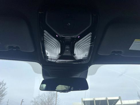 Used 2024 BMW X5 sDrive40i image 11