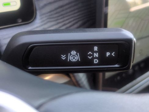 Used 2023 Rivian R1S Adventure AWD/4WD image 24