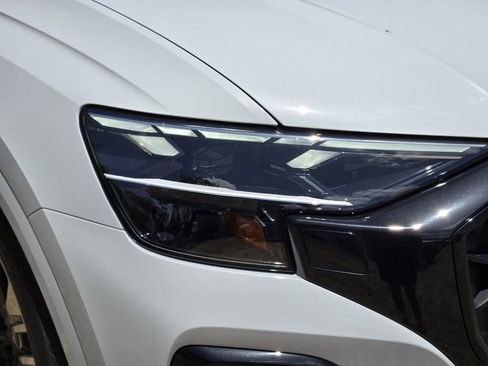 New 2025 Audi Q8 Premium Plus image 9