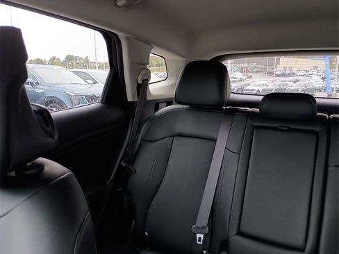 New 2026 Kia Sportage EX image 12