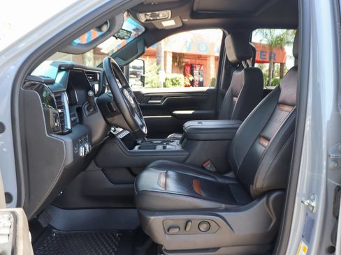 Used 2024 GMC Sierra 2500 AT4 w/ AT4 Premium Plus Package AWD/4WD image 22