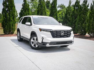 Used 2025 Honda Pilot EX-L video 2