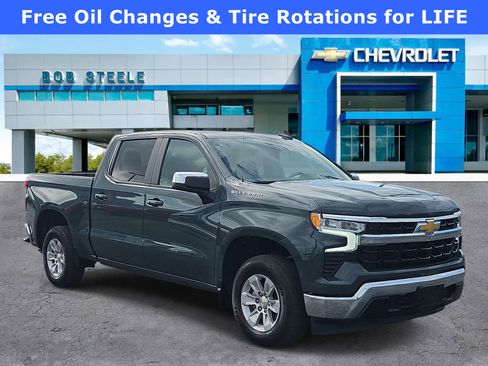 Used 2025 Chevrolet Silverado 1500 LT image 1