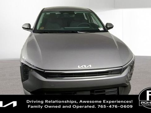 New 2025 Kia K4 LXS image 3