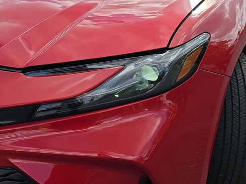 Used 2025 Toyota Camry LE image 29