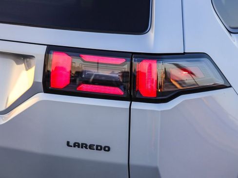 New 2026 Jeep Cherokee Laredo image 10