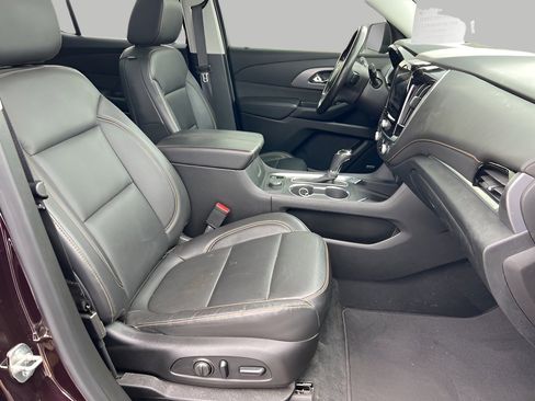 Used 2019 Chevrolet Traverse Premier image 38