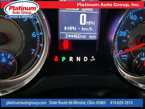 Used 2013 Chrysler Town & Country Touring image 18