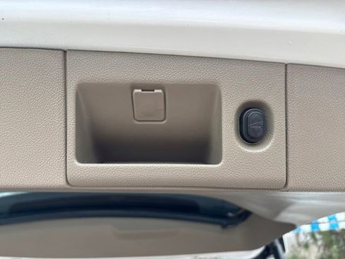 Used 2020 Chevrolet Tahoe Premier AWD/4WD image 25
