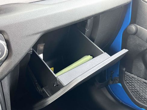 Used 2024 Jeep Wrangler Sport image 11