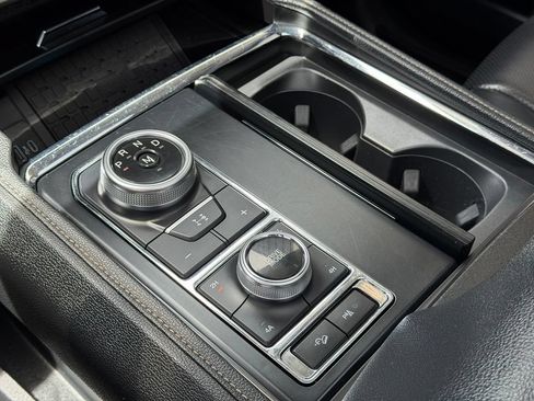 Used 2022 Ford Expedition XLT AWD/4WD image 15