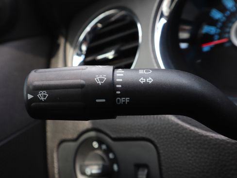 Used 2013 Ford Mustang GT image 17