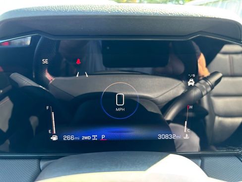 Used 2024 Chevrolet TrailBlazer RS w/ Convenience Package image 14