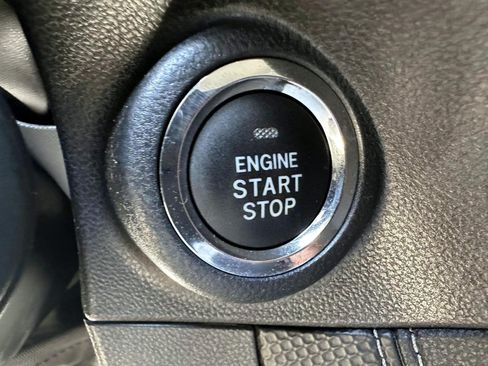 Used 2022 Subaru Forester Limited AWD/4WD image 22
