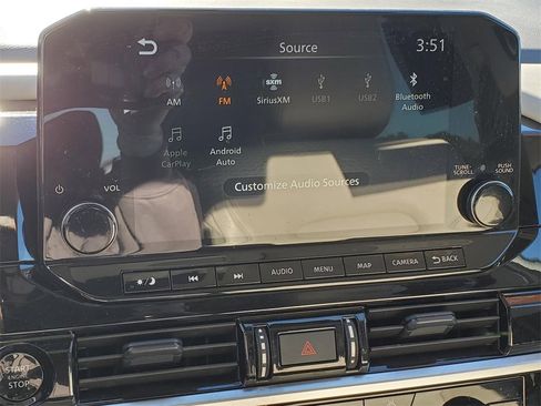 Certified 2025 Nissan Pathfinder SL image 31