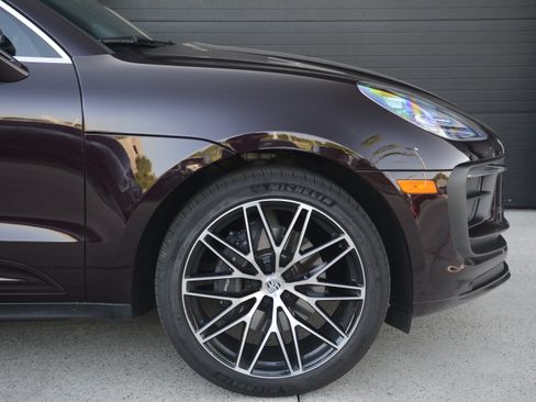 Certified 2026 Porsche Macan AWD/4WD image 42