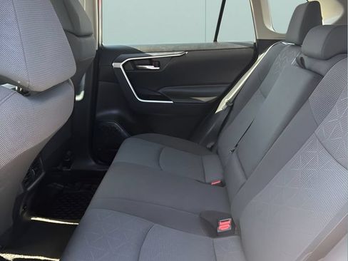 Used 2024 Toyota RAV4 XLE FWD image 13