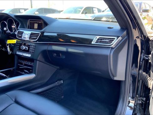 Used 2014 Mercedes-Benz E 350 Sedan image 19
