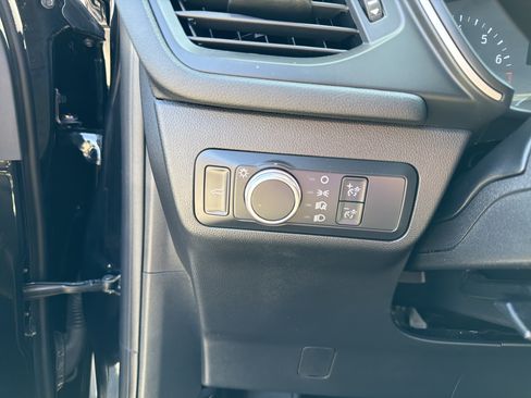 Used 2022 Ford Escape SE w/ SE Sport Appearance Package AWD/4WD image 16