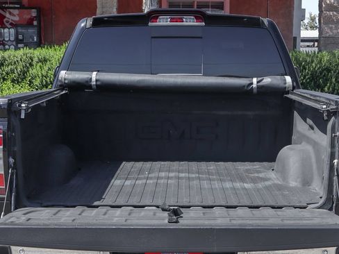 Used 2016 GMC Sierra 1500 SLT w/ Enhanced Driver Alert Package AWD/4WD image 8