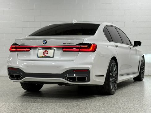 Used 2022 BMW M760i xDrive w/ Luxury Rear Seating Package AWD/4WD image 6