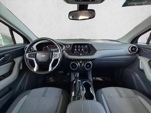 Used 2019 Chevrolet Blazer LT FWD image 17