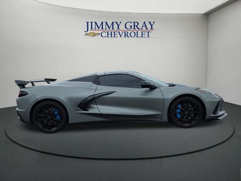 Used 2022 Chevrolet Corvette Stingray Premium Conv w/ Z51 Performance Package RWD image 6