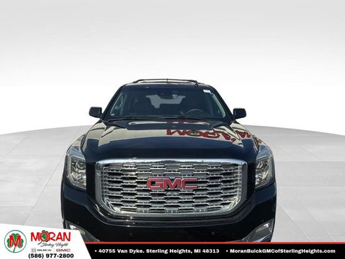 Used 2019 GMC Yukon SLT AWD/4WD image 2