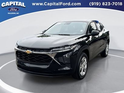 Used 2025 Chevrolet Trax LS