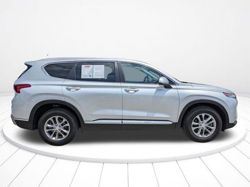 Used 2019 Hyundai Santa Fe SE FWD image 3