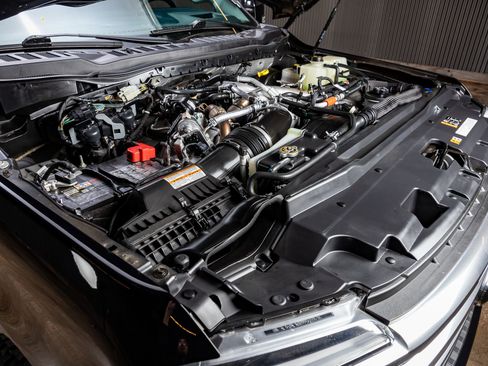 Used 2024 Ford F250 Limited w/ FX4 Off-Road Package image 41