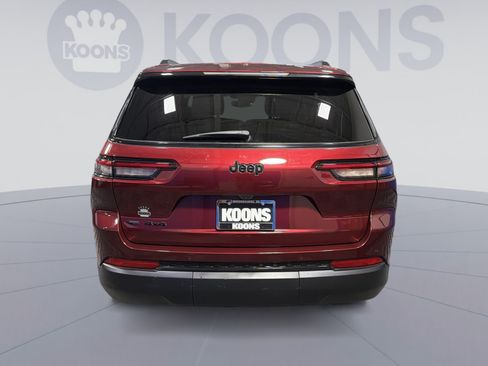 Used 2023 Jeep Grand Cherokee L Laredo AWD/4WD image 5