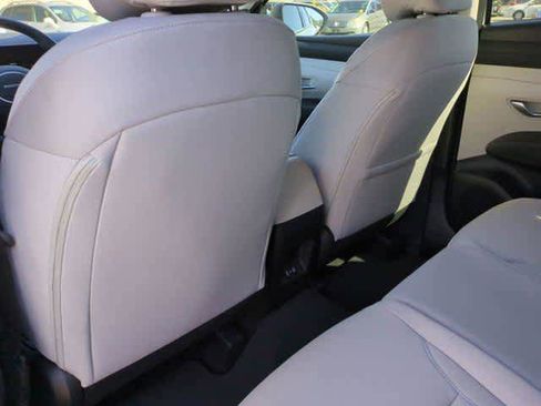 New 2026 Hyundai Tucson SE image 18