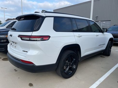 Used 2025 Jeep Grand Cherokee L Limited w/ Black Appearance Package image 4