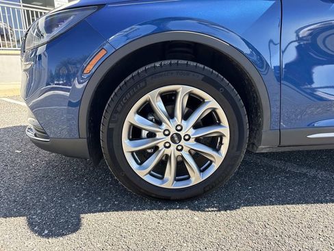 Certified 2020 Lincoln Corsair Standard w/ Premium Package image 10