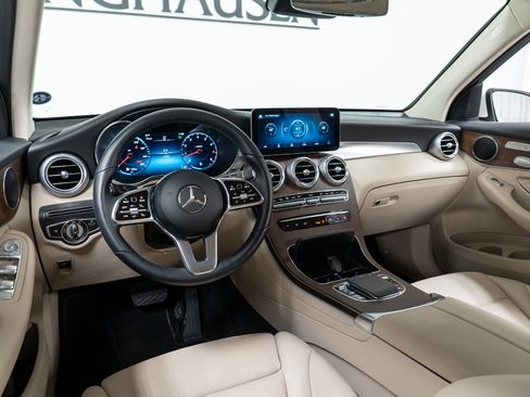 Certified 2022 Mercedes-Benz GLC 300 4MATIC image 16