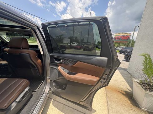 Used 2024 Acura MDX SH-AWD w/ Advance Package image 29