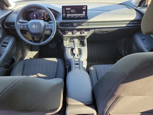 Certified 2026 Honda HR-V LX image 15