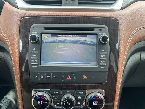 Used 2015 Chevrolet Traverse LT AWD/4WD image 9