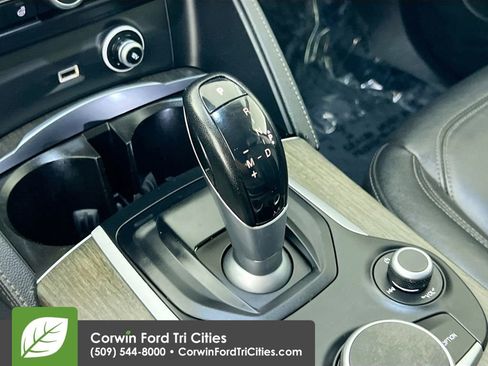 Used 2018 Alfa Romeo Stelvio Ti image 10