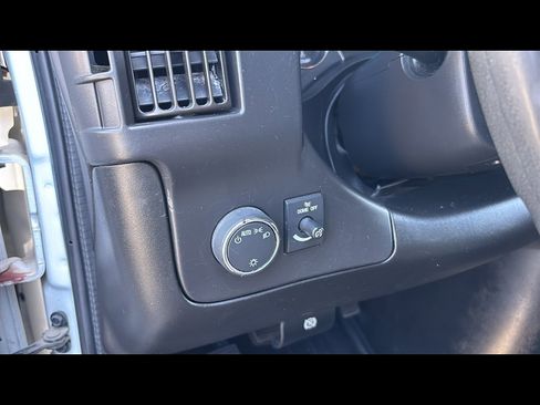 Used 2022 Chevrolet Express 2500 Extended image 12