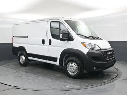New 2026 RAM ProMaster 1500 w/ Convenience Group image 1