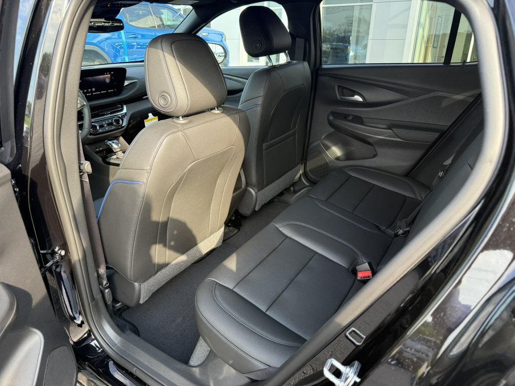 New 2026 Buick Envista Sport Touring w/ Convenience I Package FWD image 10