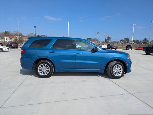 Certified 2025 Dodge Durango GT w/ Trailer Tow Group IV image 8