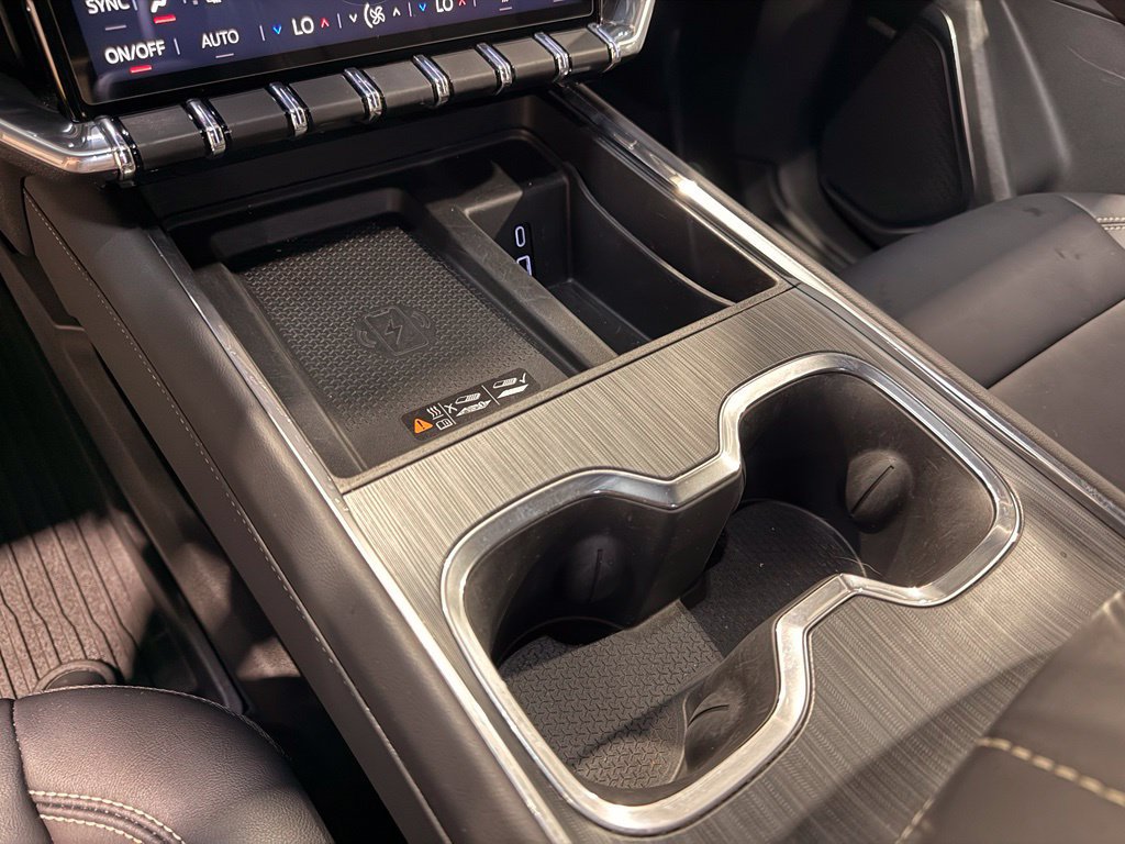 Used 2025 GMC Acadia Elevation w/ Elevation Premium Package FWD image 26