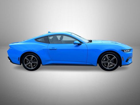 Used 2024 Ford Mustang Premium RWD image 4