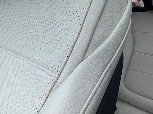 Certified 2024 Mercedes-Benz GLC 300 4MATIC w/ Advanced USB Package image 20