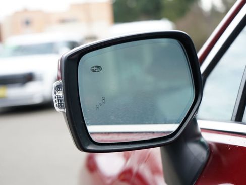 Used 2015 Subaru Outback 2.5i Limited w/ Popular Package #4 image 9