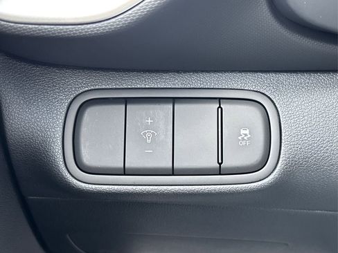 New 2026 Hyundai Venue SEL FWD image 29