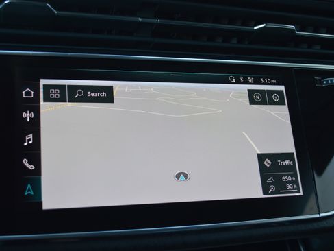 Used 2019 Audi Q8 Prestige w/ Luxury Package AWD/4WD image 20
